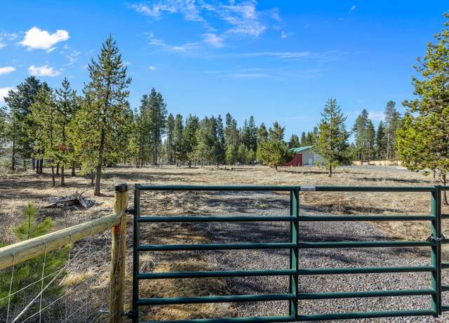 Property at 16163 Hawks Lair Rd, La Pine, OR 97739
