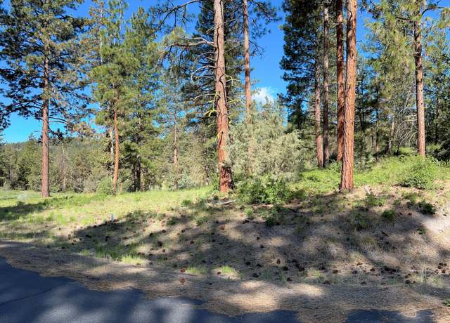 Property at 1082 Paper Birch Way, Klamath Falls, OR 97601
