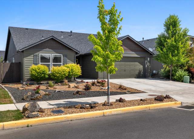 Property at 2471 NW Jackpine Ln, Redmond, OR 97756, 3 beds, 2 baths