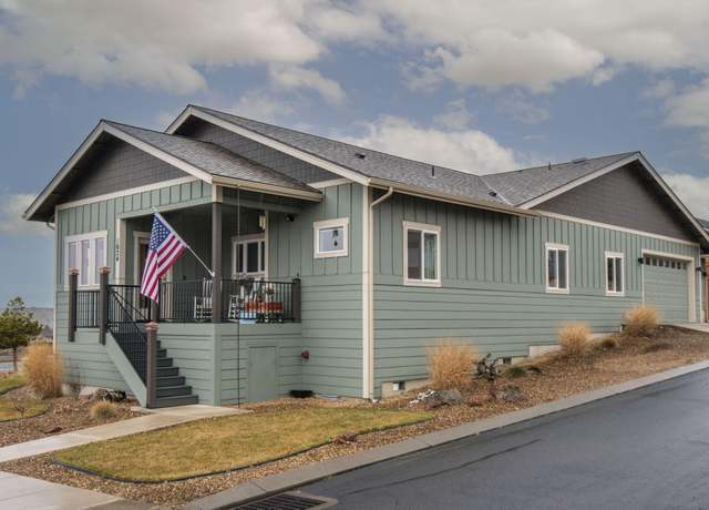 Property at 1024 SE Bluegrass Ln, Madras, OR 97741, 3 beds, 2 baths