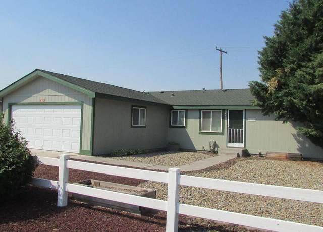 Property at 4762 Sayler St, Klamath Falls, OR 97603, 3 beds, 2 baths