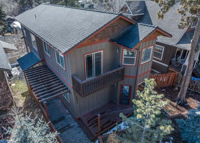 Property at 1031 NW Quincy Ave, Bend, OR 97703, 6 beds, 4 baths