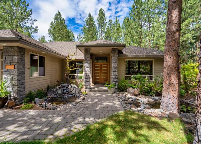 Property at 2610 NW Morris Ct, Bend, OR 97703, 4 beds, 3.5 baths