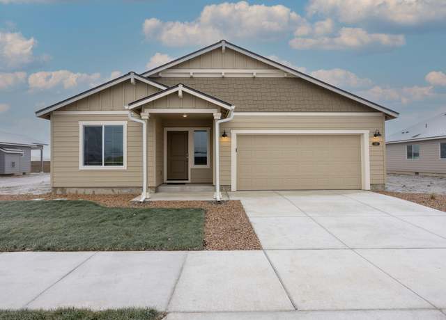 Property at 3382 NW 12th St #52, Redmond, OR 97756, 3 beds, 2 baths