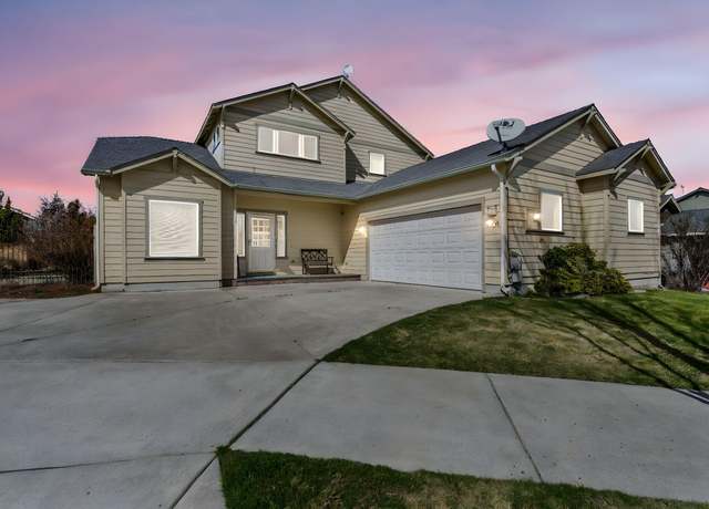 Property at 418 NE Petal Ct, Madras, OR 97741, 4 beds, 2.5 baths