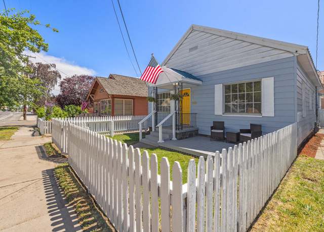 Property at 310 N 9th St, Klamath Falls, OR 97601, 3 beds, 2 baths