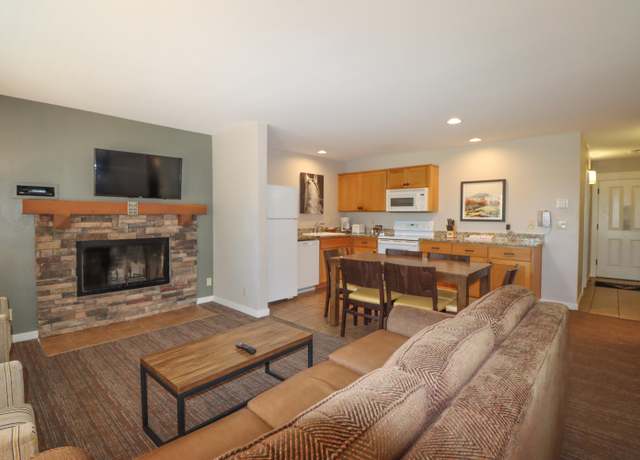 Property at 18575 Century Dr Unit 1113 aka 250, Bend, OR 97702, 3 beds, 2.5 baths