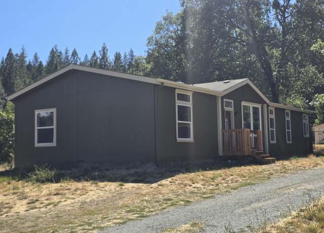Property at 240 Homewood Rd, Grants Pass, OR 97527, 3 beds, 2.5 baths