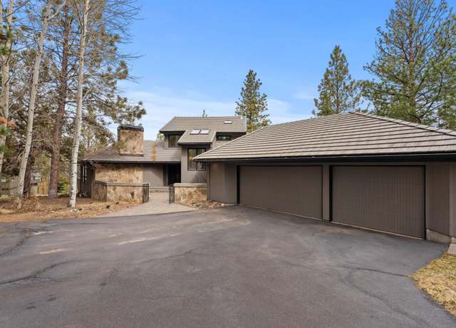 Property at 1694 NW Farewell Dr, Bend, OR 97703, 4 beds, 3 baths