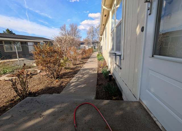 Property at 4820 Sayler St, Klamath Falls, OR 97603, 3 beds, 2 baths