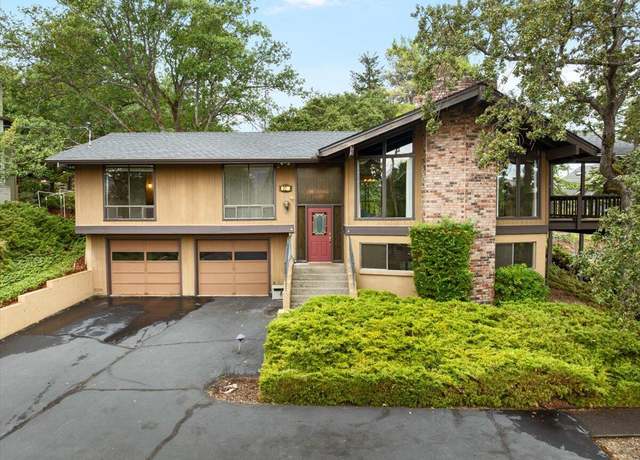 Property at 908 Black Oak Dr, Medford, OR 97504, 3 beds, 2 baths