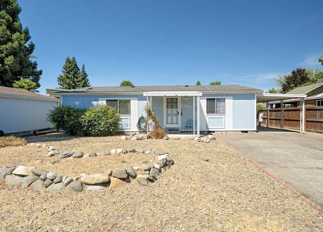 Property at 1370 Brentcrest Dr, Medford, OR 97501, 2 beds, 2 baths