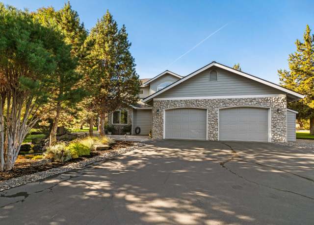 Property at 2605 Thrush Ct, Redmond, OR 97756, 4 beds, 3.5 baths