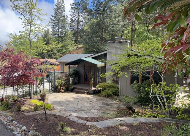 Property at 802 Beach St, Ashland, OR 97520, 3 beds, 2 baths
