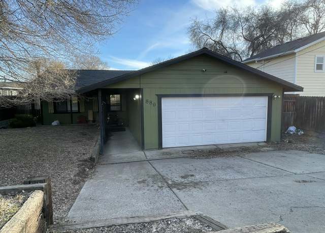 Property at 880 NE 8th St, Prineville, OR 97754, 3 beds, 2 baths