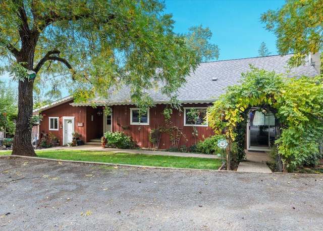 Property at 1711 Pleasant Valley Rd, Merlin, OR 97532, 3 beds, 2.5 baths