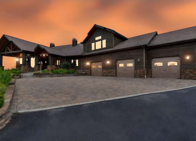 Property at 18810 SW Sisters Pl, Powell Butte, OR 97753, 4 beds, 3 baths