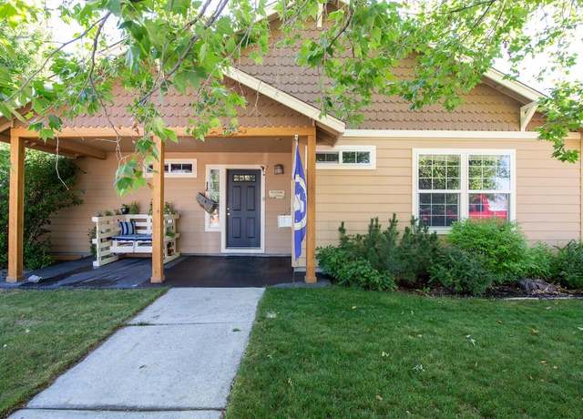Property at 713 NE Sandstone Ct, Prineville, OR 97754, 3 beds, 2 baths