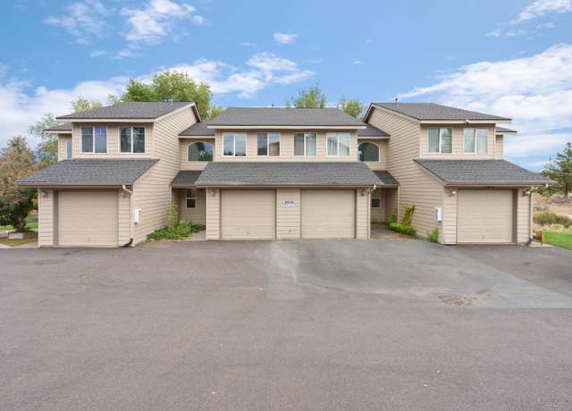 Property at 2210 NE Holliday Ave, Bend, OR 97701, 12 beds, 8 baths