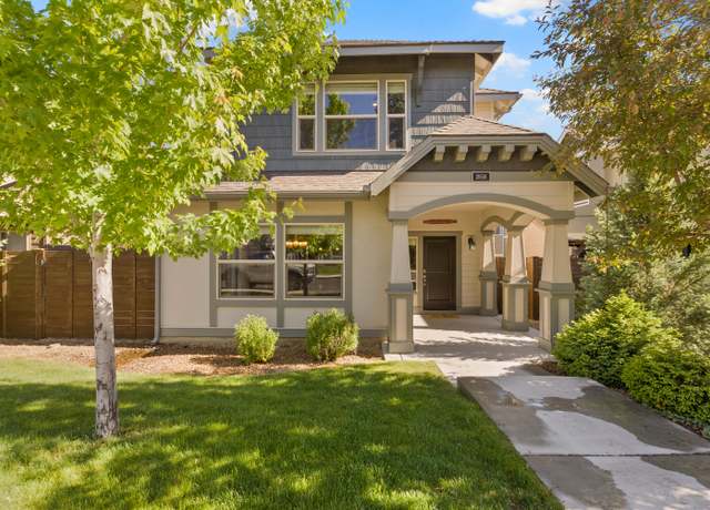 Property at 20518 SE Stanford Pl, Bend, OR 97702, 3 beds, 2.5 baths