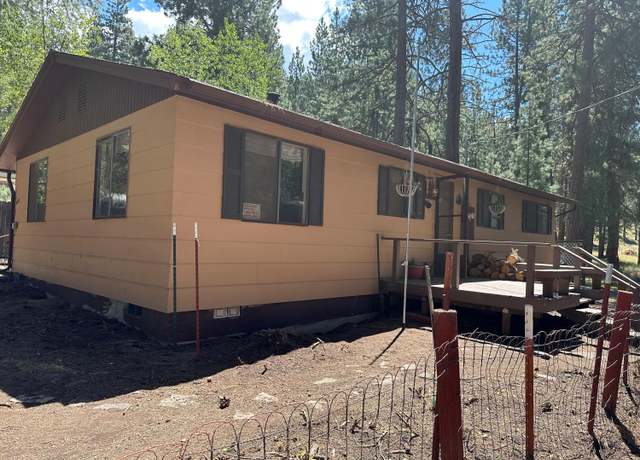 Property at 422 E Elm St, Chiloquin, OR 97624, 2 beds, 1 bath