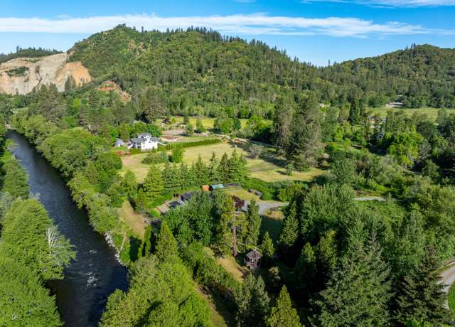 Property at 8422 New Hope Rd, Grants Pass, OR 97527