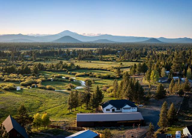 Property at 16768 Sandy Ct, La Pine, OR 97739, 4 beds, 4 baths