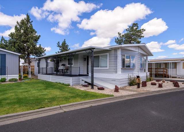 Property at 2633 SW Obsidian Ave #13, Redmond, OR 97756, 2 beds, 2 baths