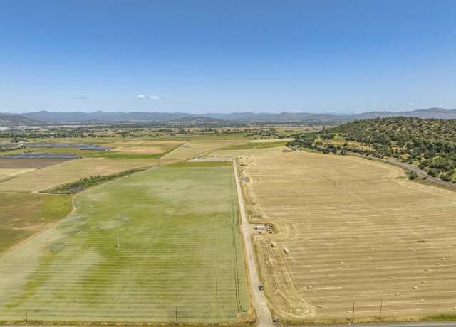 Property at 3103 E Vilas Rd, Medford, OR 97504