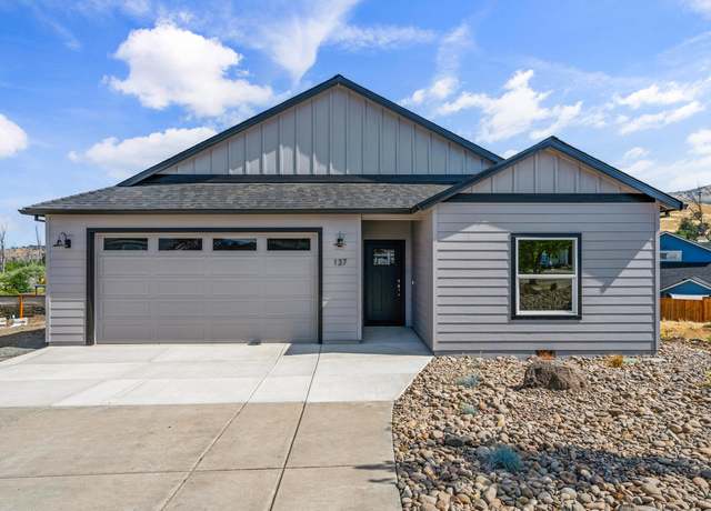 Property at 137 Willow Springs Dr, Talent, OR 97540, 3 beds, 2 baths