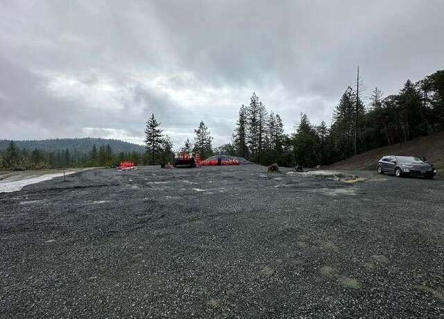 Property at 500 Cumberland Dr, Grants Pass, OR 97527