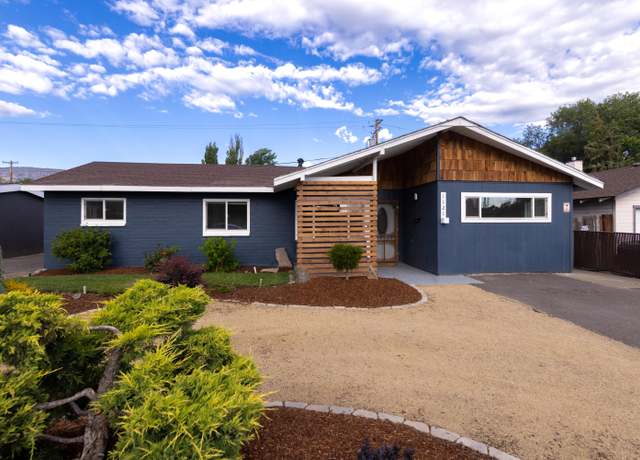 Property at 1121 Washburn Way, Klamath Falls, OR 97603, 4 beds, 2 baths