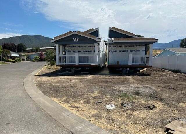 Property at 333 Mountain View Dr #165, Talent, OR 97540, 3 beds, 2 baths