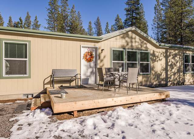 Property at 15450 Pine Tree Dr, La Pine, OR 97739, 4 beds, 2 baths
