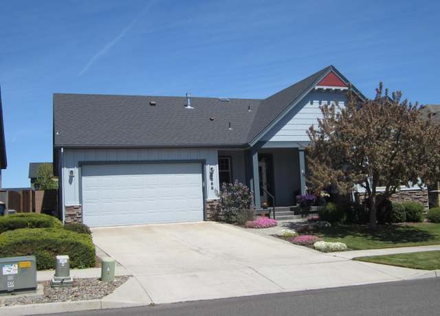 Property at 2369 NW Hazelwood Ave, Redmond, OR 97756, 3 beds, 2 baths