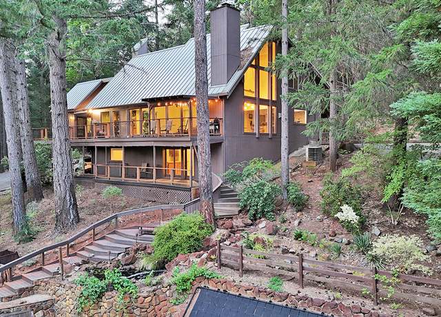Property at 525 Ingalls Ln, Wilderville, OR 97543, 5 beds, 3.5 baths