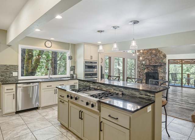 Property at 525 Ingalls Ln, Wilderville, OR 97543, 5 beds, 3.5 baths