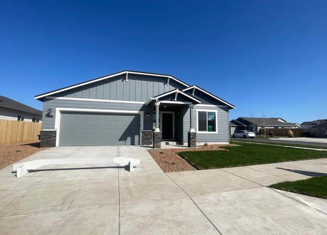 Property at 316 NW Par Ave #116, Madras, OR 97741, 3 beds, 2 baths