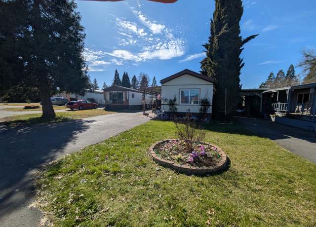 Property at 1950 Demaray Dr #5, Grants Pass, OR 97527, 2 beds, 2 baths