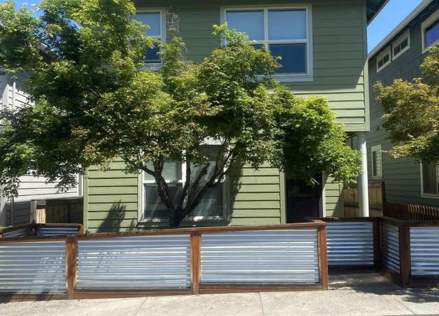 Property at 7 Logan Way, Talent, OR 97540, 3 beds, 2.5 baths