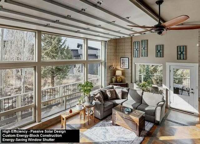 Property at 893 Highland View Loop, Redmond, OR 97756, 3 beds, 3.5 baths