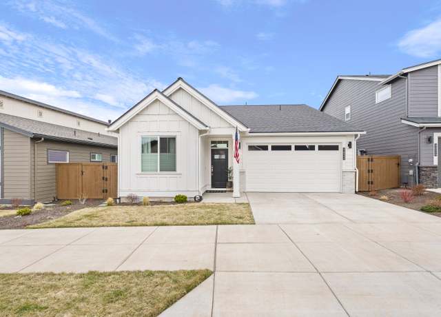 Property at 3022 NE Nipper Dr, Bend, OR 97701, 3 beds, 2.5 baths