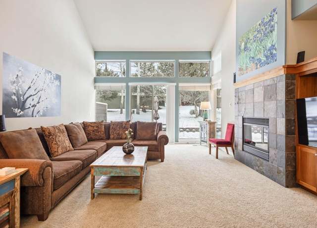 Property at 1421 Highland View Loop, Redmond, OR 97756, 3 beds, 2.5 baths