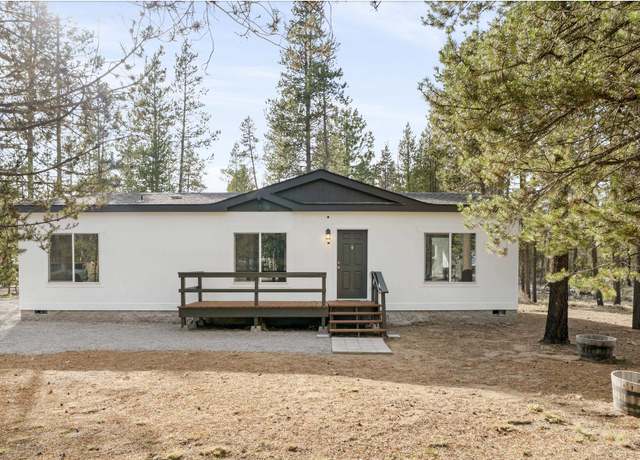 Property at 52657 Skidgel Rd, La Pine, OR 97739, 3 beds, 2 baths