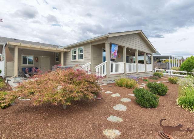 Property at 291 Kingsley Dr, Grants Pass, OR 97526, 3 beds, 2 baths