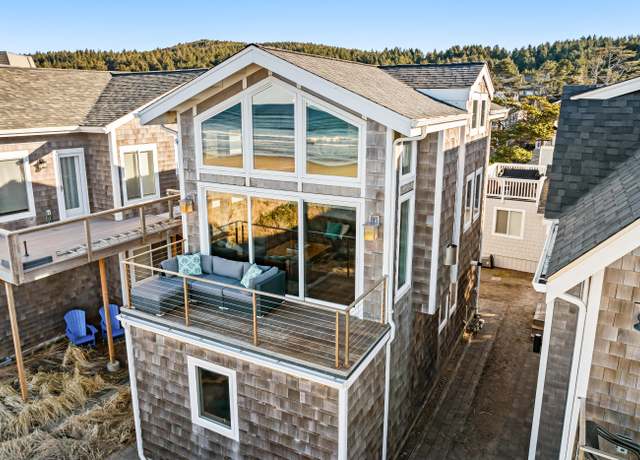 Property at 231 W Siuslaw St, Cannon Beach, OR 97110, 2 beds, 3 baths