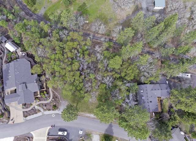 Property at 920 Granite Ridge Cir, Jacksonville, OR 97530