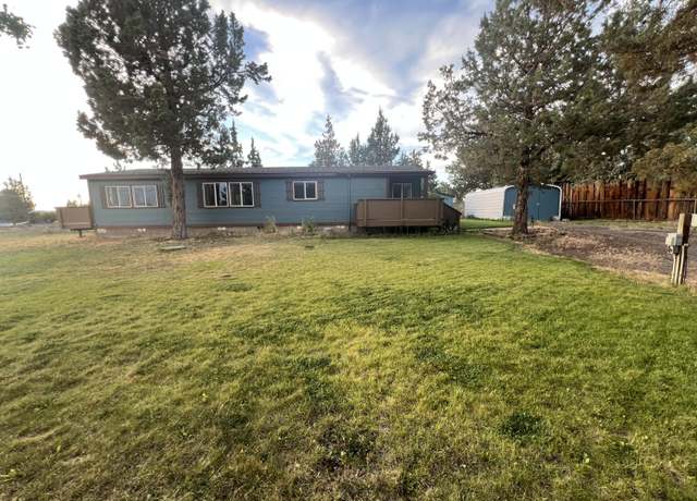Property at 1605 F Ave, Terrebonne, OR 97760, 2 beds, 2 baths