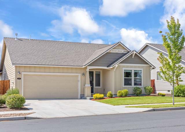 Property at 2378 SW Metolius Ave, Redmond, OR 97756, 3 beds, 2 baths