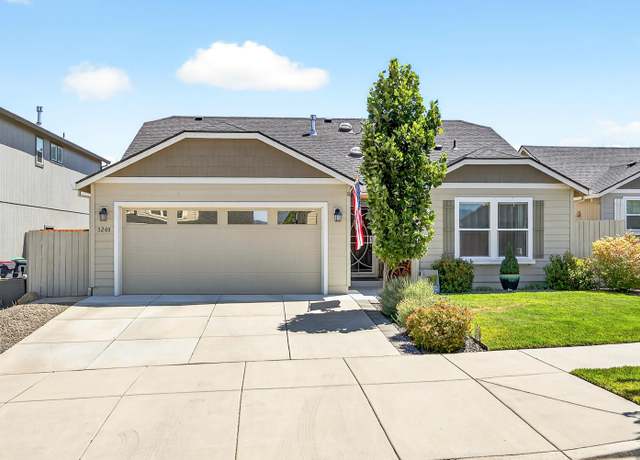 Property at 3288 Cheltenham Way, Medford, OR 97504, 3 beds, 2 baths